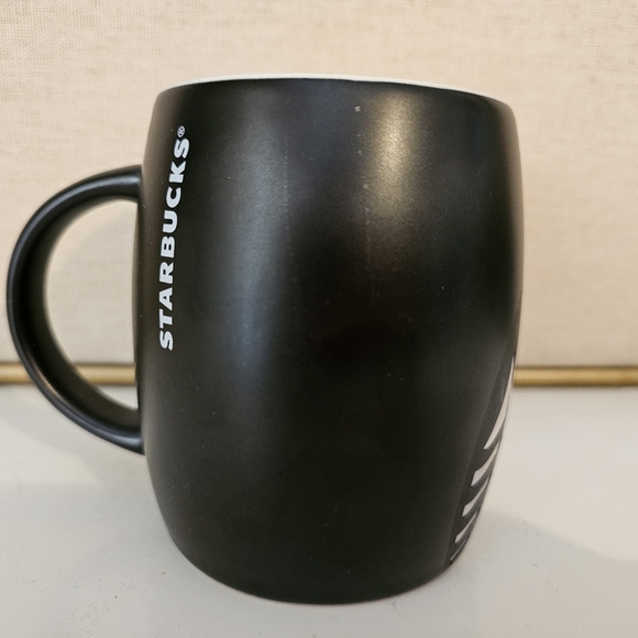 STARBUCKS Vintage 2011 Etched Mermaid Coffee Cup - Picture 3 of 4